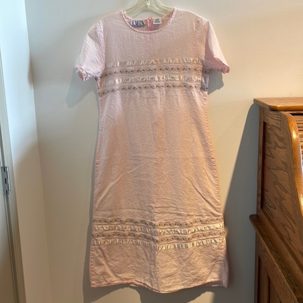 Vintage BFA Classics pale pink and white striped nightgown